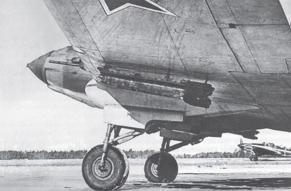 Иллюстрация к книге — Мы сгорали заживо. Смертники Великой Отечественной [i_413.jpg]