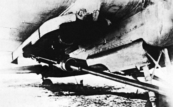 Иллюстрация к книге — Мы сгорали заживо. Смертники Великой Отечественной [i_416.jpg]