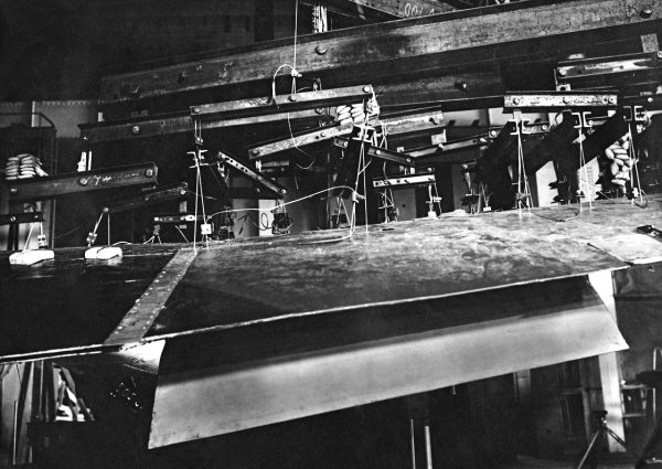 Иллюстрация к книге — Мы сгорали заживо. Смертники Великой Отечественной [i_446.jpg]