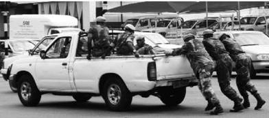 Иллюстрация к книге — Современная Африка. Войны и оружие [pic_254.jpg]