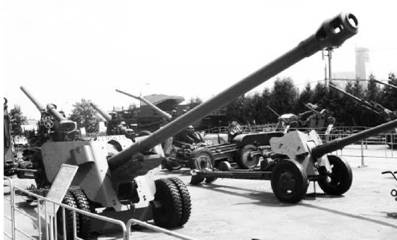 Иллюстрация к книге — Современная Африка. Войны и оружие [pic_49.jpg]