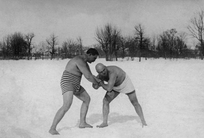 Иллюстрация к книге — Три цвета знамени. Генералы и комиссары. 1914-1921 [_50.jpg]