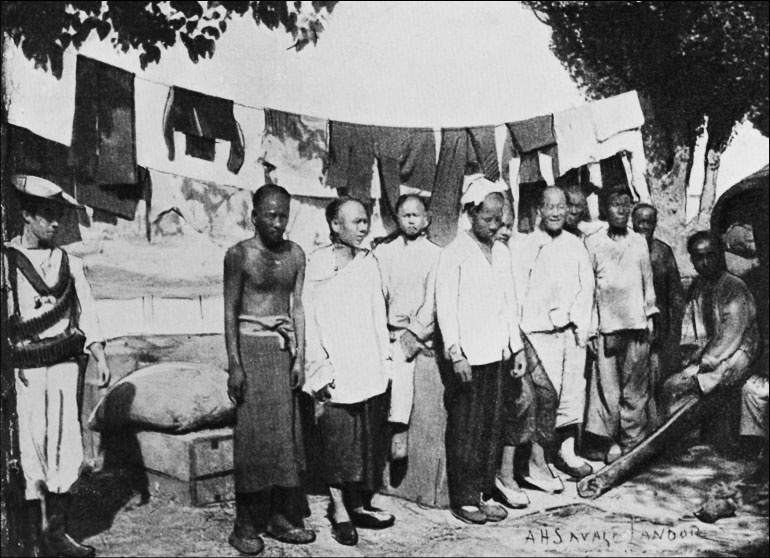 Иллюстрация к книге — 1900. Русские штурмуют Пекин [i_095.jpg]