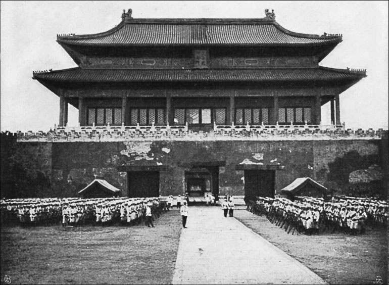 Иллюстрация к книге — 1900. Русские штурмуют Пекин [i_165.jpg]