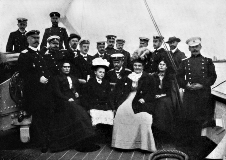 Иллюстрация к книге — 1900. Русские штурмуют Пекин [i_187.jpg]