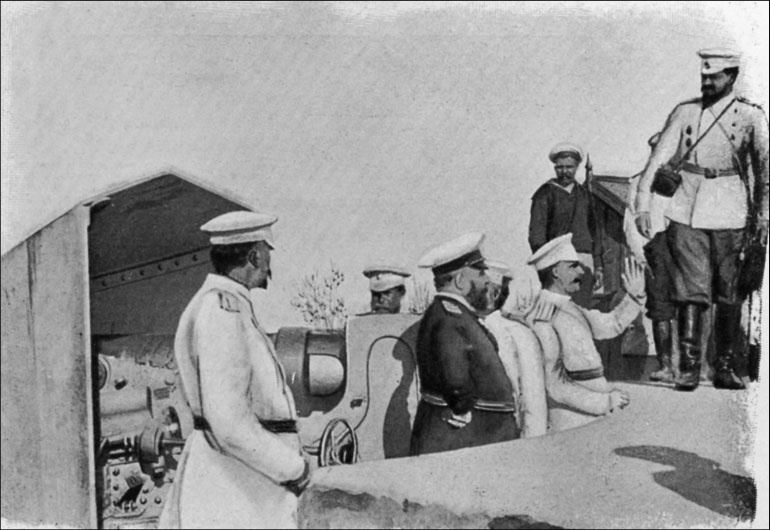 Иллюстрация к книге — 1900. Русские штурмуют Пекин [i_192.jpg]