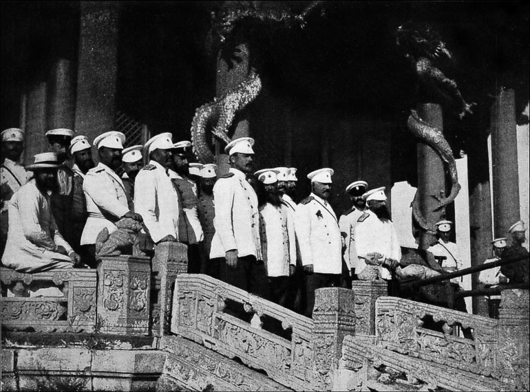 Иллюстрация к книге — 1900. Русские штурмуют Пекин [i_203.jpg]