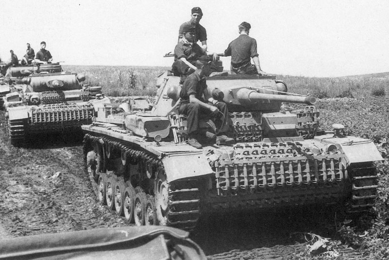 Иллюстрация к книге — Сталинградское побоище. «За Волгой для нас земли нет!» [i_033.jpg]