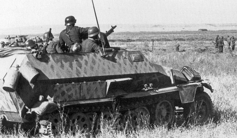 Иллюстрация к книге — Сталинградское побоище. «За Волгой для нас земли нет!» [i_035.jpg]