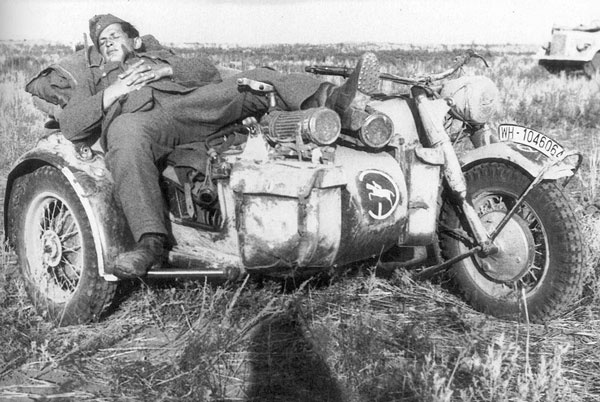 Иллюстрация к книге — Сталинградское побоище. «За Волгой для нас земли нет!» [i_039.jpg]