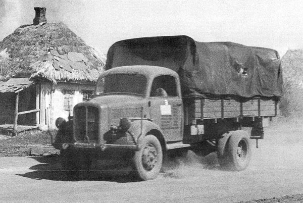 Иллюстрация к книге — Сталинградское побоище. «За Волгой для нас земли нет!» [i_040.jpg]