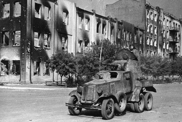 Иллюстрация к книге — Сталинградское побоище. «За Волгой для нас земли нет!» [i_075.jpg]