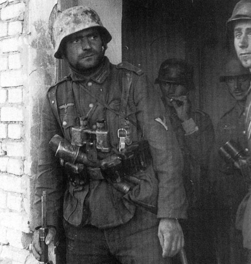 Иллюстрация к книге — Сталинградское побоище. «За Волгой для нас земли нет!» [i_106.jpg]