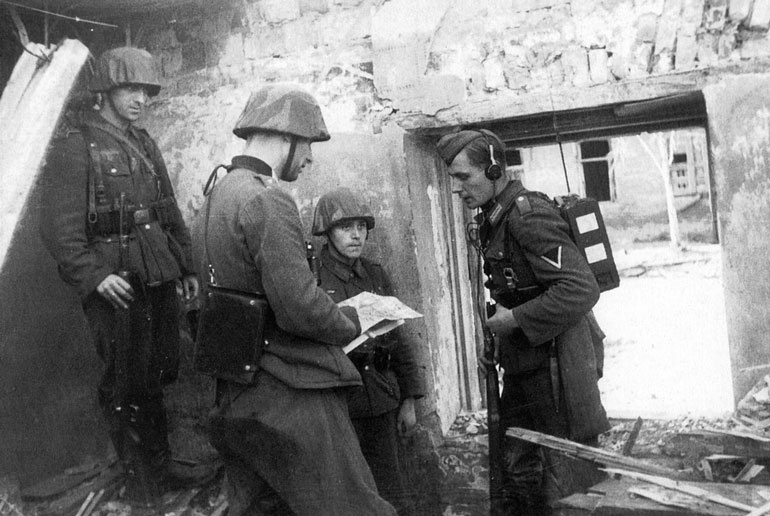 Иллюстрация к книге — Сталинградское побоище. «За Волгой для нас земли нет!» [i_114.jpg]