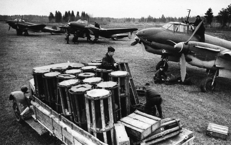 Иллюстрация к книге — Сталинградское побоище. «За Волгой для нас земли нет!» [i_115.jpg]