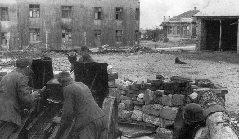 Иллюстрация к книге — Сталинградское побоище. «За Волгой для нас земли нет!» [i_125.jpg]