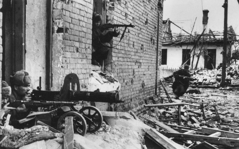 Иллюстрация к книге — Сталинградское побоище. «За Волгой для нас земли нет!» [i_128.jpg]