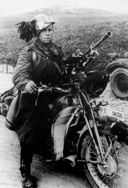 Иллюстрация к книге — Сталинградское побоище. «За Волгой для нас земли нет!» [i_149.jpg]