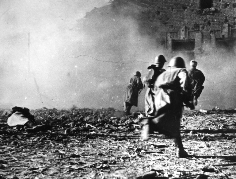 Иллюстрация к книге — Сталинградское побоище. «За Волгой для нас земли нет!» [i_179.jpg]