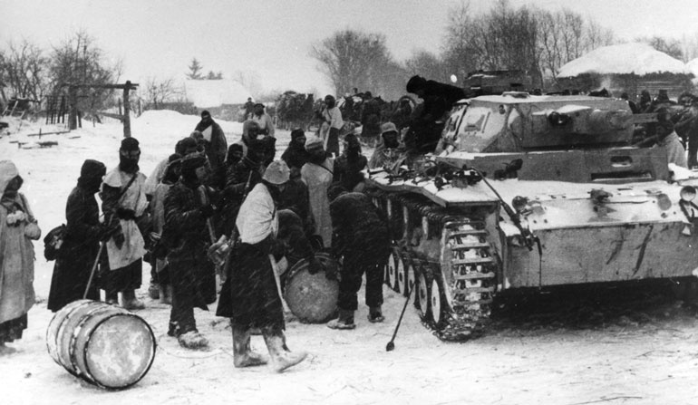 Иллюстрация к книге — Сталинградское побоище. «За Волгой для нас земли нет!» [i_213.jpg]