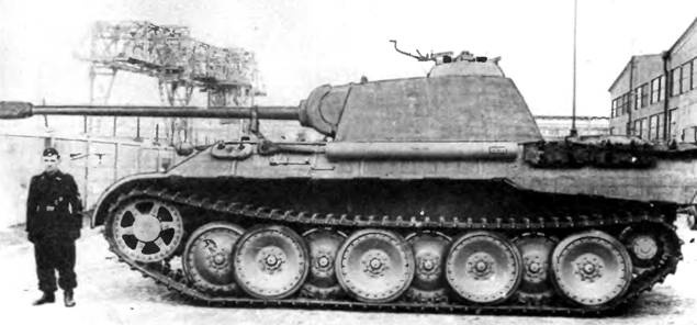 Иллюстрация к книге — «Пантера». Стальная кошка Панцерваффе [pic_13.jpg]