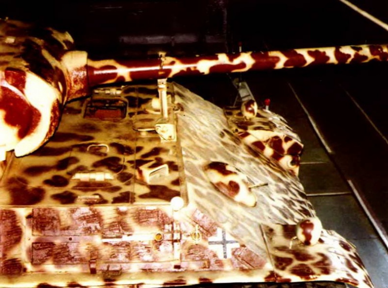 Иллюстрация к книге — «Пантера». Стальная кошка Панцерваффе [pic_139.jpg]