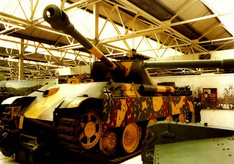 Иллюстрация к книге — «Пантера». Стальная кошка Панцерваффе [pic_143.jpg]