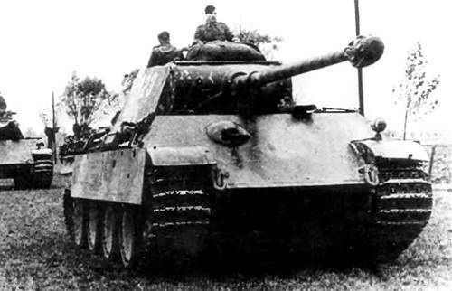 Иллюстрация к книге — «Пантера». Стальная кошка Панцерваффе [pic_16.jpg]