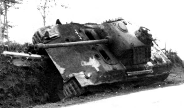 Иллюстрация к книге — «Пантера». Стальная кошка Панцерваффе [pic_160.jpg]