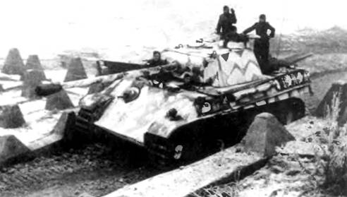 Иллюстрация к книге — «Пантера». Стальная кошка Панцерваффе [pic_163.jpg]