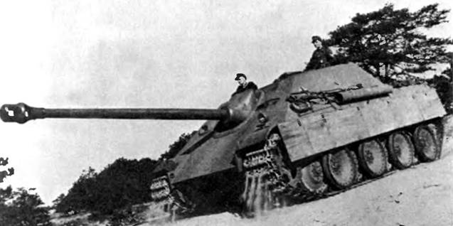 Иллюстрация к книге — «Пантера». Стальная кошка Панцерваффе [pic_173.jpg]