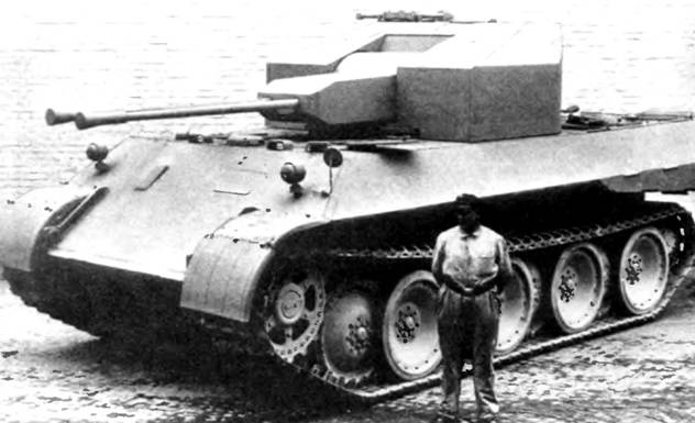 Иллюстрация к книге — «Пантера». Стальная кошка Панцерваффе [pic_199.jpg]