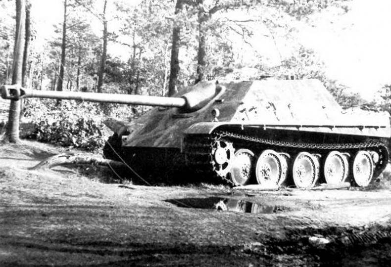 Иллюстрация к книге — «Пантера». Стальная кошка Панцерваффе [pic_94.jpg]