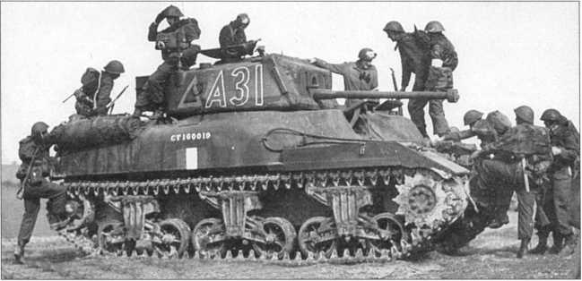 Иллюстрация к книге — «Трехэтажный» американец Сталина. Танк М3 «Генерал Ли» / «Генерал Грант» [i_058.jpg]