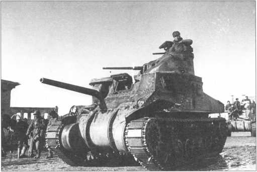 Иллюстрация к книге — «Трехэтажный» американец Сталина. Танк М3 «Генерал Ли» / «Генерал Грант» [i_138.jpg]