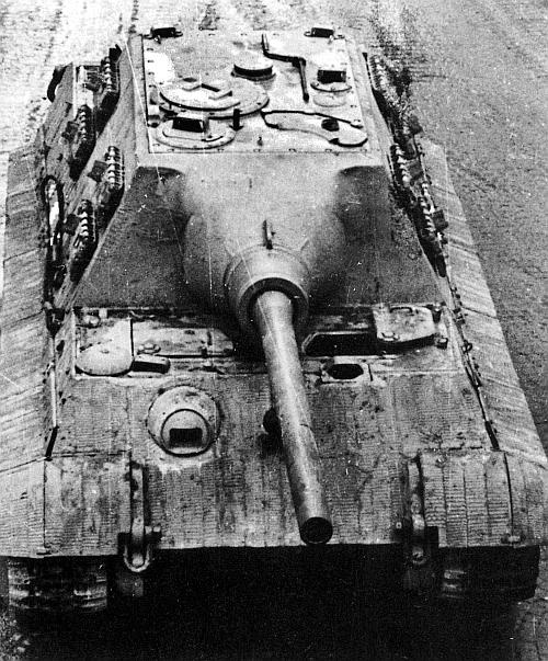 Иллюстрация к книге — «ЯгдТИГР» и другие истребители танков [_01.jpg]