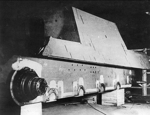 Иллюстрация к книге — «ЯгдТИГР» и другие истребители танков [_09.jpg]