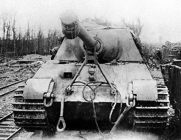 Иллюстрация к книге — «ЯгдТИГР» и другие истребители танков [_34.jpg]