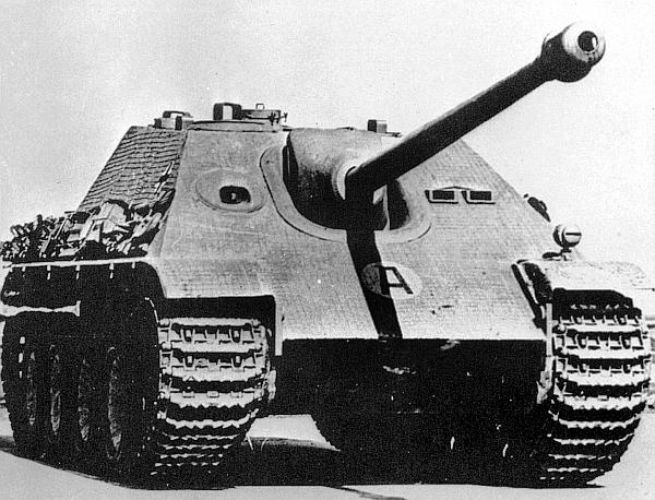 Иллюстрация к книге — «ЯгдТИГР» и другие истребители танков [_58.jpg]