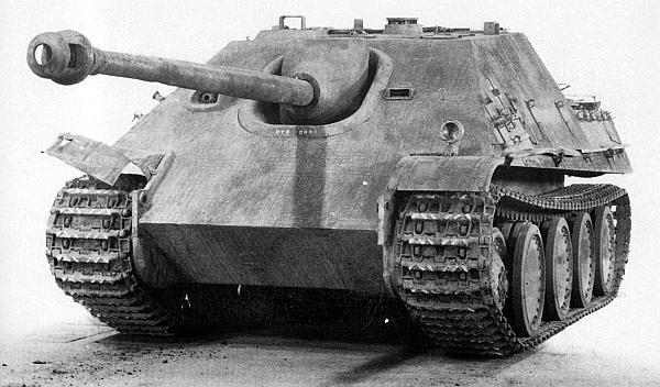 Иллюстрация к книге — «ЯгдТИГР» и другие истребители танков [_62.jpg]