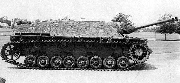 Иллюстрация к книге — «ЯгдТИГР» и другие истребители танков [_96.jpg]