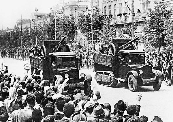 Иллюстрация к книге — Великая танковая война 1939 – 1945 [i_080.jpg]