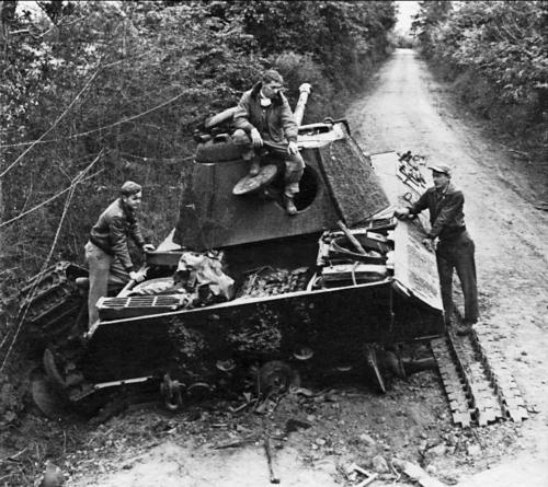 Иллюстрация к книге — Великая танковая война 1939 – 1945 [i_159.jpg]