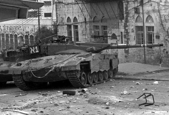 Иллюстрация к книге — Израильские танки в бою [i_144.jpg]