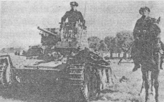 Иллюстрация к книге — Немецкие танки в бою [i_072.jpg]