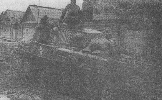 Иллюстрация к книге — Немецкие танки в бою [i_080.jpg]