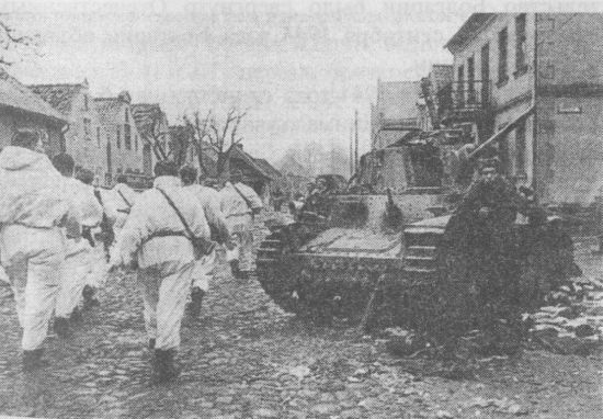 Иллюстрация к книге — Немецкие танки в бою [i_093.jpg]