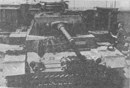 Иллюстрация к книге — Немецкие танки в бою [i_101.jpg]