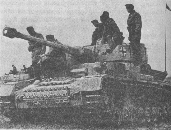 Иллюстрация к книге — Немецкие танки в бою [i_141.jpg]