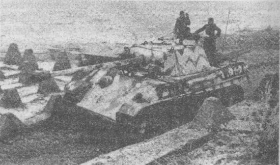 Иллюстрация к книге — Немецкие танки в бою [i_158.jpg]